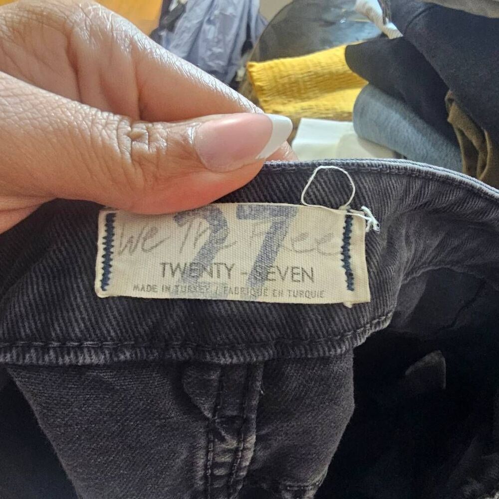 We The Free Balloon Jeans Size 27 Gray Black Straight Leg - Picture 8 of 12